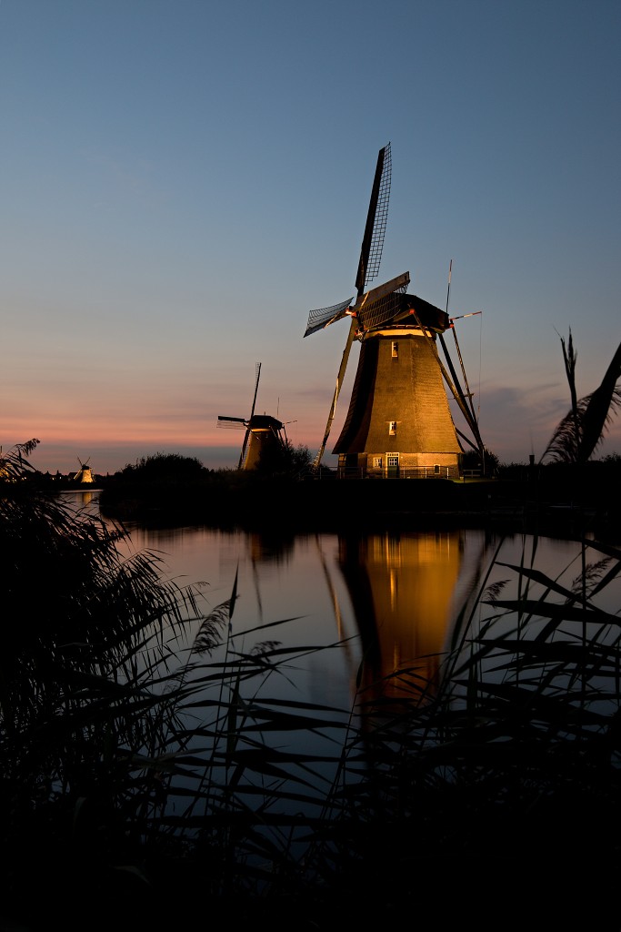 kinderdijk molen molens erfgoed hdr alblasserwaard werelderfgoed polder gemaal gemalen unesco lichtspektakel